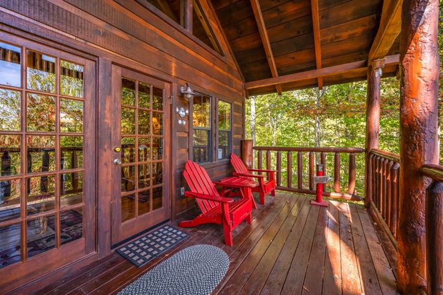4154 Evans Chapel Rd, Sevierville, TN 37876