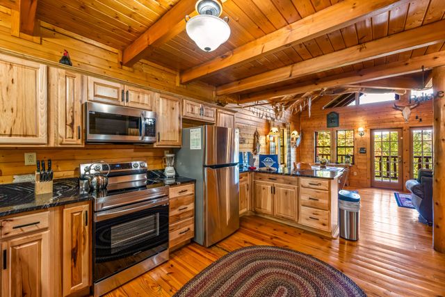 4154 Evans Chapel Rd, Sevierville, TN 37876