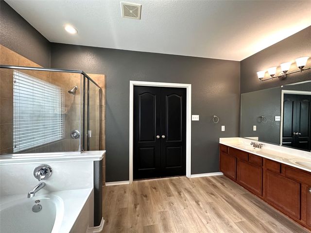 4601 Tiddle LN, Pflugerville, TX 78660