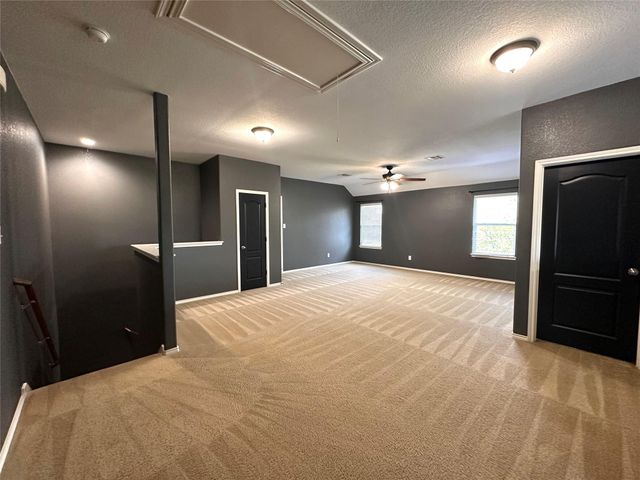 4601 Tiddle LN, Pflugerville, TX 78660