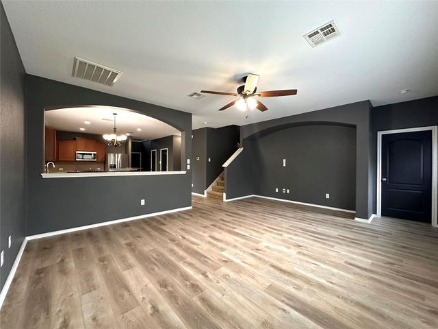 4601 Tiddle LN, Pflugerville, TX 78660