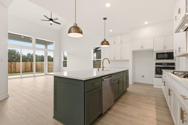 410 Heritage Forest Parkway, Dripping Springs, TX 78620