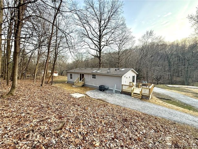 3738 Gap Hollow Road, New Albany, IN 47150