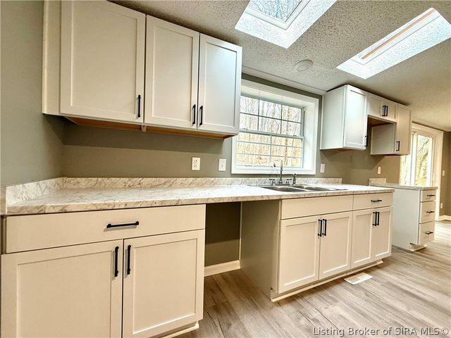 3738 Gap Hollow Road, New Albany, IN 47150