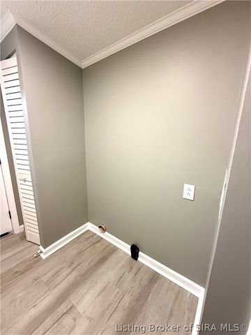 3738 Gap Hollow Road, New Albany, IN 47150