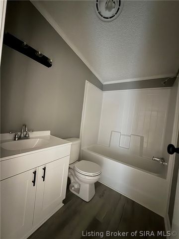 3738 Gap Hollow Road, New Albany, IN 47150