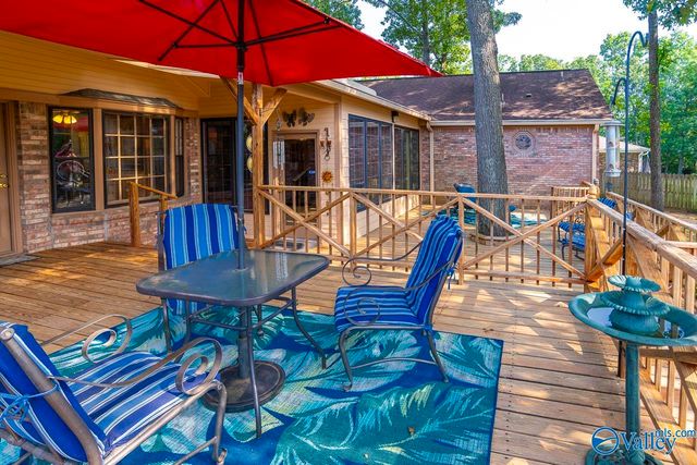 1023 Way Thru The Woods SW, Decatur, AL 35603