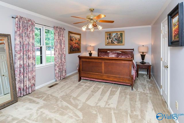 1023 Way Thru The Woods SW, Decatur, AL 35603