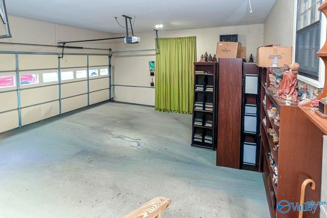 1023 Way Thru The Woods SW, Decatur, AL 35603