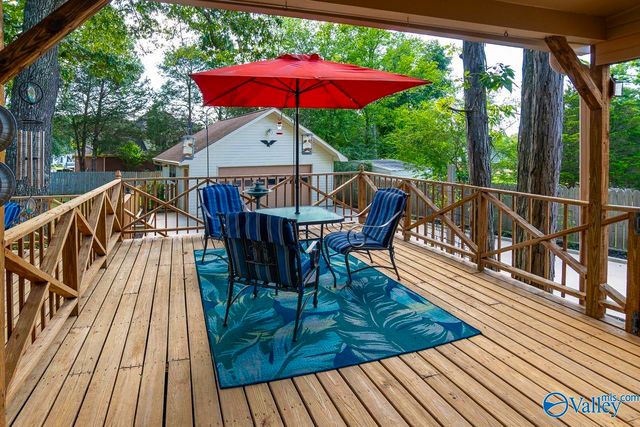 1023 Way Thru The Woods SW, Decatur, AL 35603
