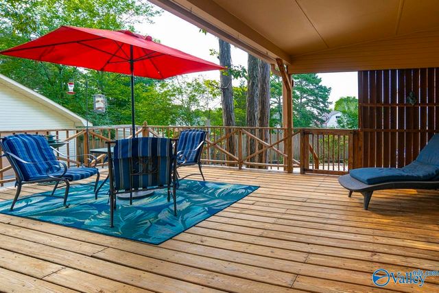 1023 Way Thru The Woods SW, Decatur, AL 35603