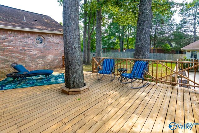 1023 Way Thru The Woods SW, Decatur, AL 35603