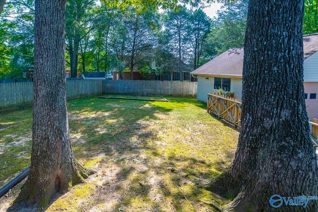 1023 Way Thru The Woods SW, Decatur, AL 35603