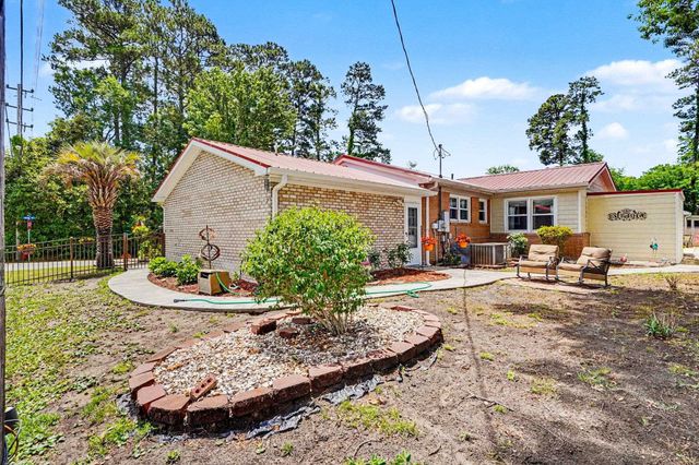 1010 Moss Dr., Surfside Beach, SC 29575