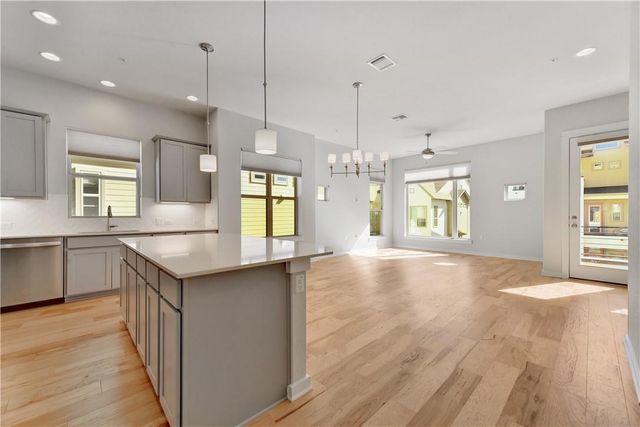 4622 Vaughan ST, Austin, TX 78723