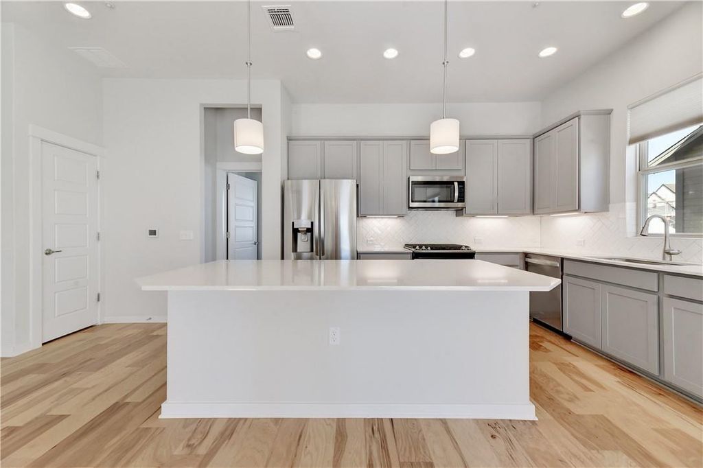 4622 Vaughan ST, Austin, TX 78723