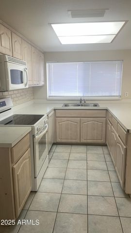 17811 N 29TH Drive, Phoenix, AZ 85053