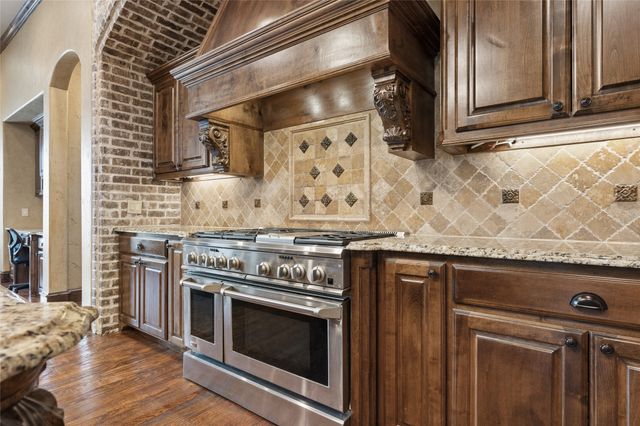 1061 Kingsbridge Lane, Mclendon Chisholm, TX 75032