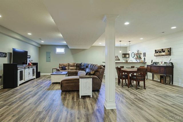 2058 Bridgewater Lane, Monroe, OH 45050