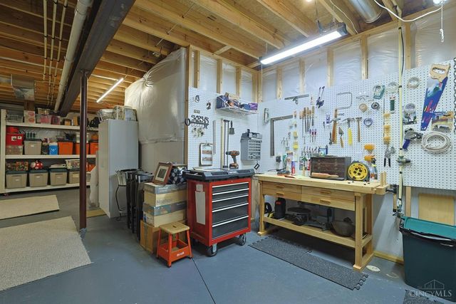 2058 Bridgewater Lane, Monroe, OH 45050