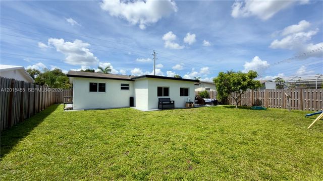 8357 NW 25th Ct, Sunrise, FL 33322