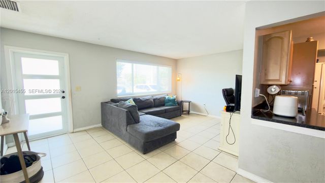 8357 NW 25th Ct, Sunrise, FL 33322