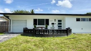 8357 NW 25th Ct, Sunrise, FL 33322