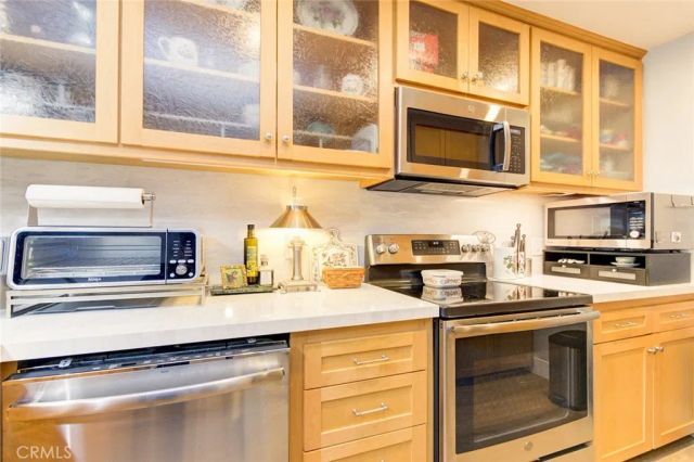 5201 Marina Pacifica S, Long Beach, CA 90803