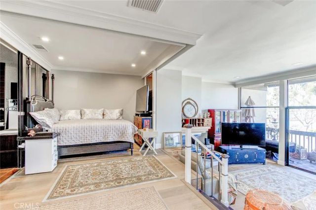 5201 Marina Pacifica S, Long Beach, CA 90803