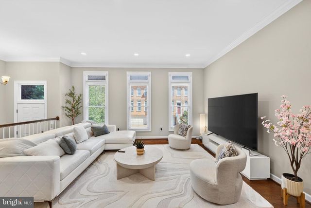 7522 CHRISLAND CV, Falls Church, VA 22042