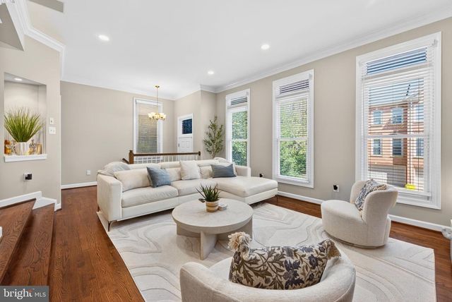 7522 CHRISLAND CV, Falls Church, VA 22042