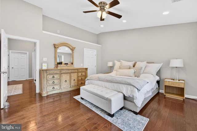 7522 CHRISLAND CV, Falls Church, VA 22042