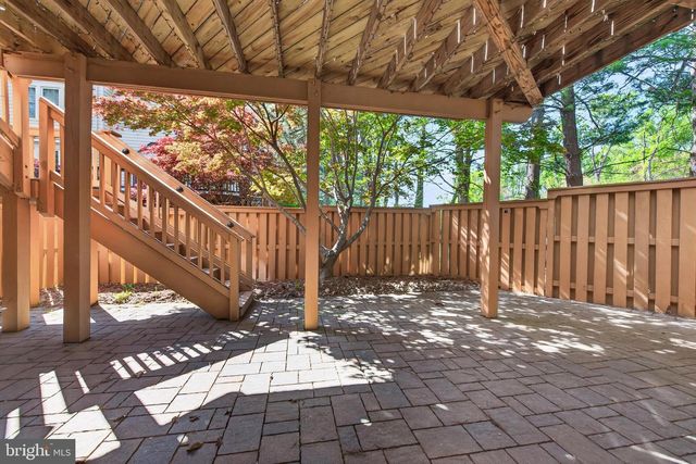 7522 CHRISLAND CV, Falls Church, VA 22042