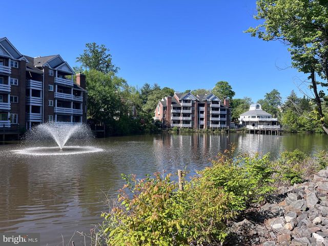7522 CHRISLAND CV, Falls Church, VA 22042