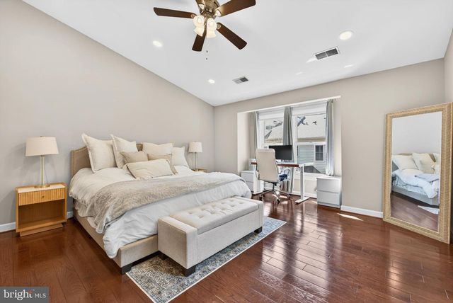 7522 CHRISLAND CV, Falls Church, VA 22042