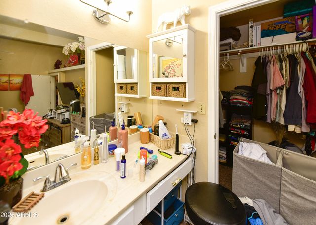 510 N ALMA SCHOOL Road 204, Mesa, AZ 85201
