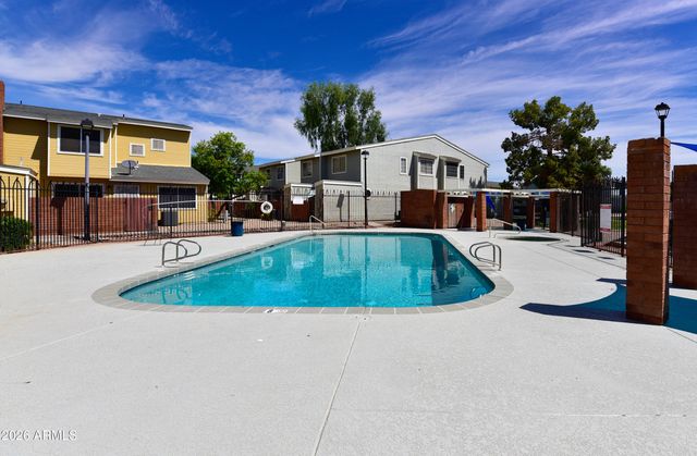 510 N ALMA SCHOOL Road 204, Mesa, AZ 85201