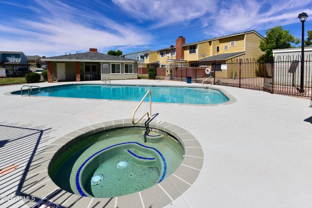510 N ALMA SCHOOL Road 204, Mesa, AZ 85201