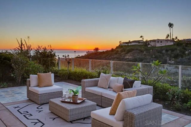 5448 Caminito Bayo, La Jolla, CA 92037