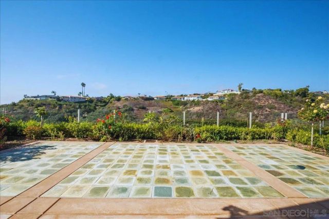 5448 Caminito Bayo, La Jolla, CA 92037