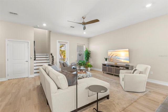 5351 BRIDGE STREET 19, Tampa, FL 33611