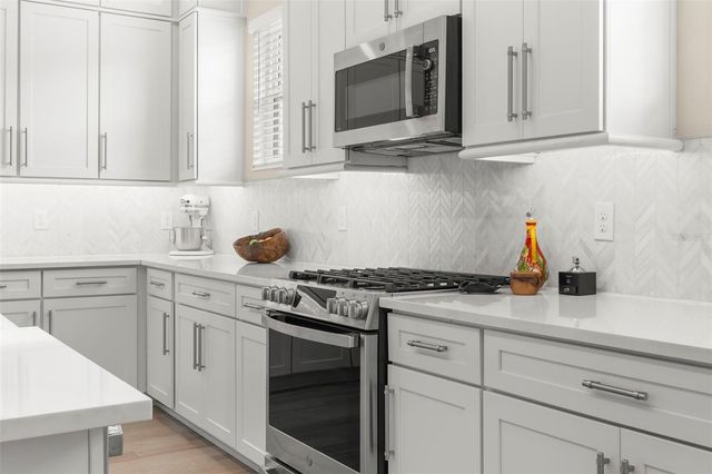 5351 BRIDGE STREET 19, Tampa, FL 33611