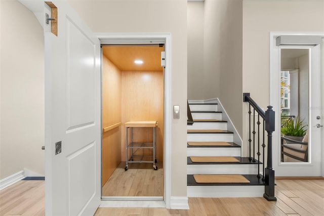 5351 BRIDGE STREET 19, Tampa, FL 33611