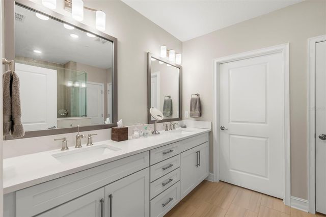 5351 BRIDGE STREET 19, Tampa, FL 33611