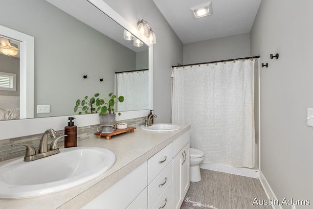 204 Ira Spring Road, Holland, MI 49423
