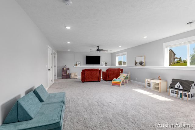204 Ira Spring Road, Holland, MI 49423