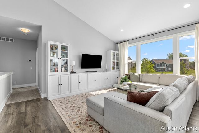 204 Ira Spring Road, Holland, MI 49423