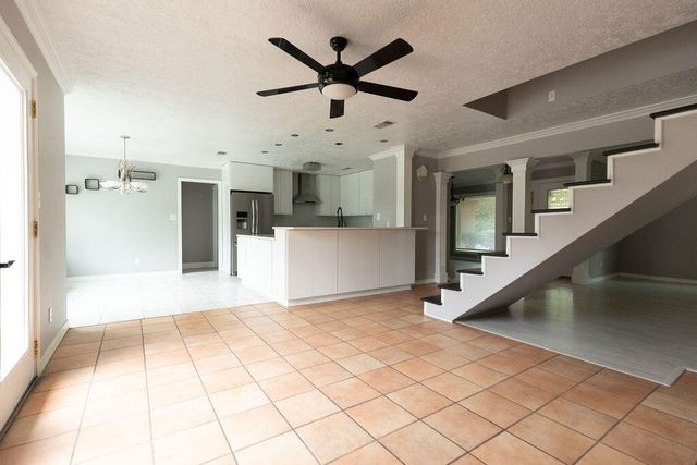 2600 Robert E Lee Dr, Deridder, LA 70634