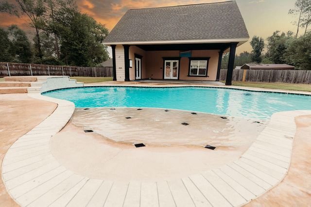 2600 Robert E Lee Dr, Deridder, LA 70634