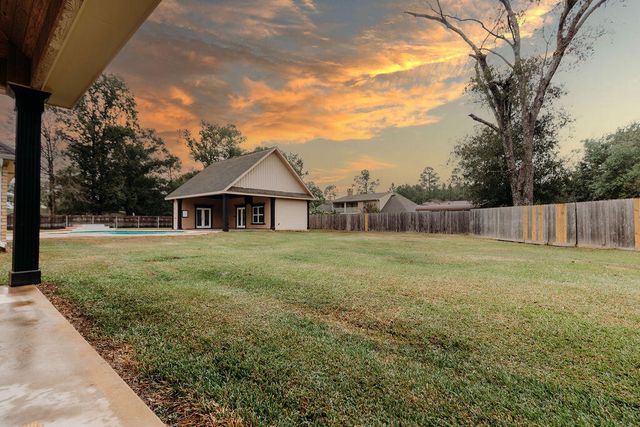 2600 Robert E Lee Dr, Deridder, LA 70634